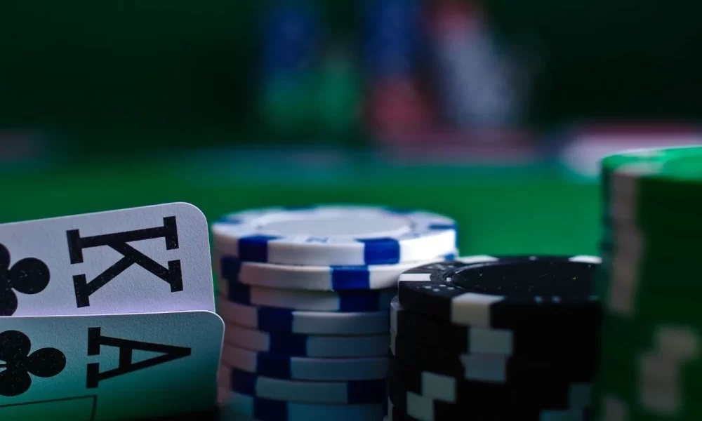 Factors to Look Into Before Playing in an Online Casino